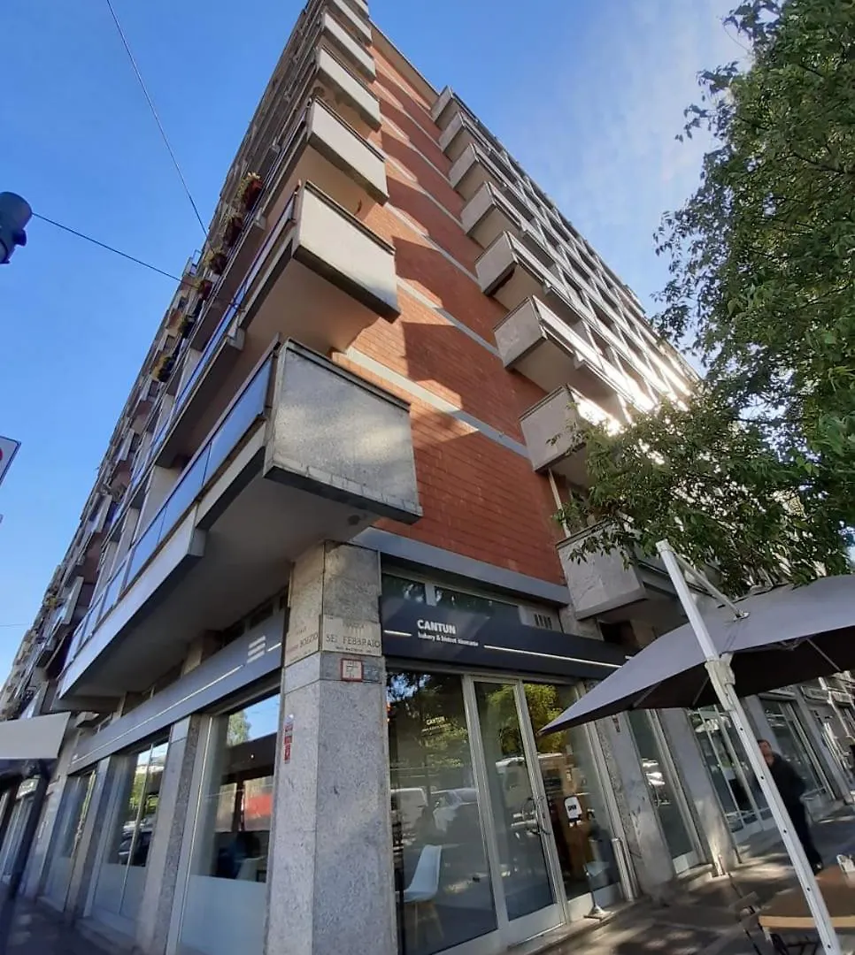 Charming Towers Guest House-Apartment Milan Italy